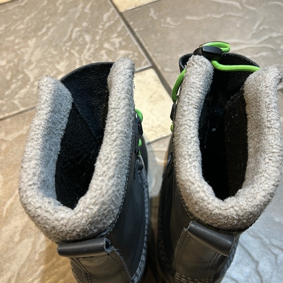 Sorel winter boots size 5 waterproof boots - Picture 5 of 8